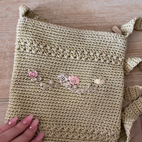 Cute beaded small green bag - Picture 1 of 3